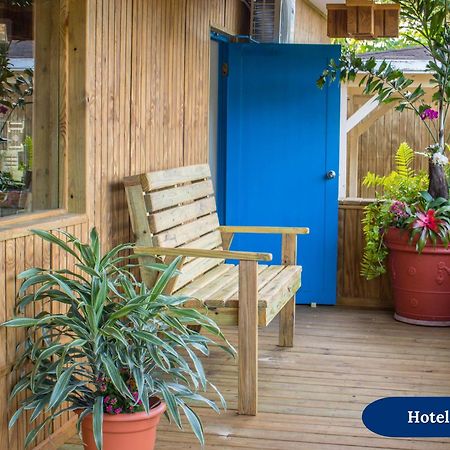 West Coast Inn'S Бокерон Экстерьер фото