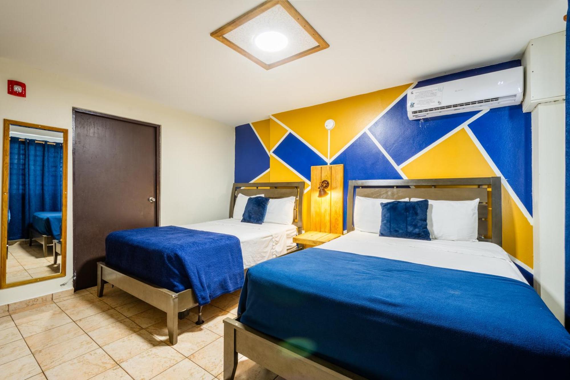 West Coast Inn'S Бокерон Экстерьер фото