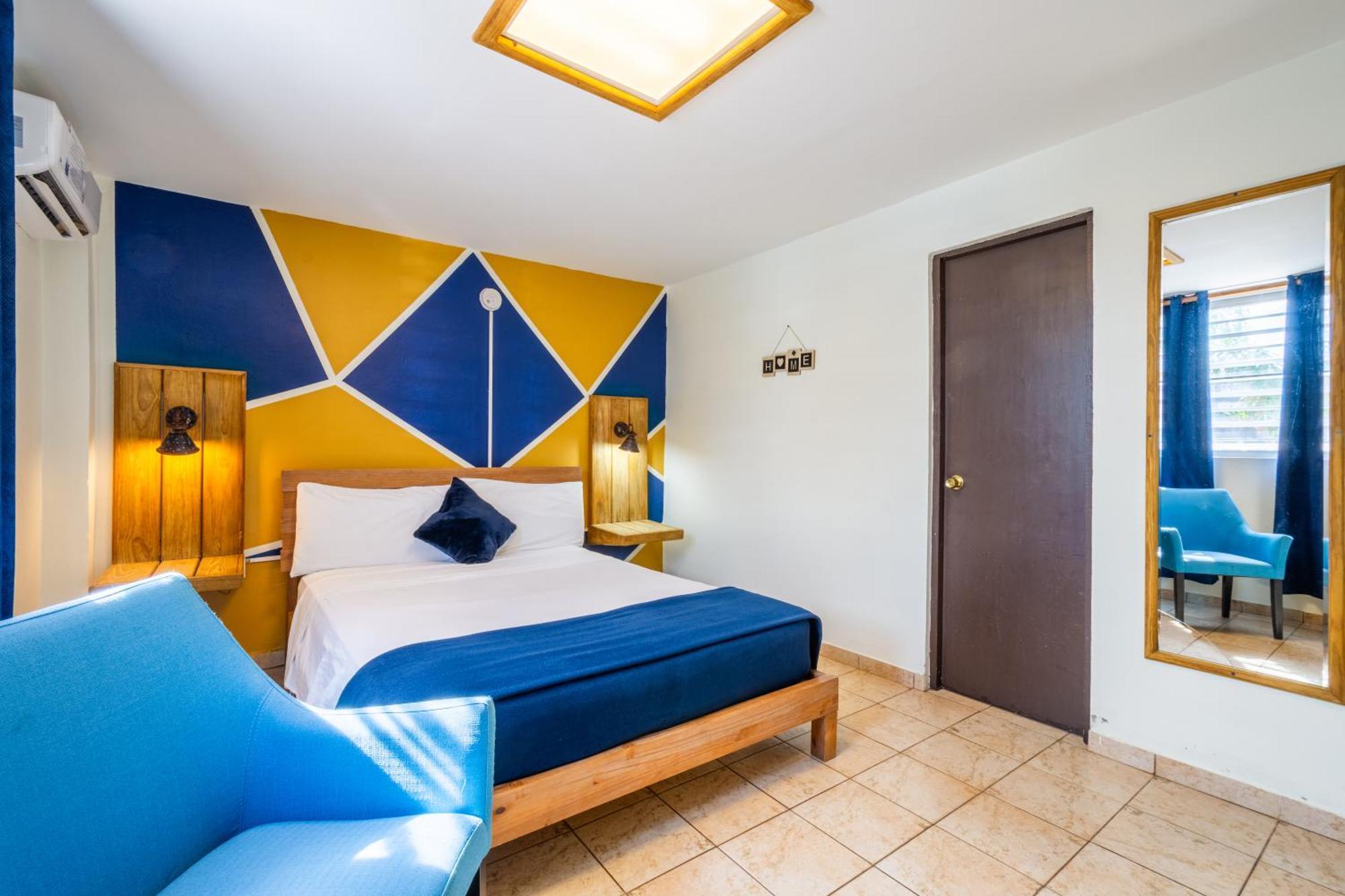 West Coast Inn'S Бокерон Экстерьер фото