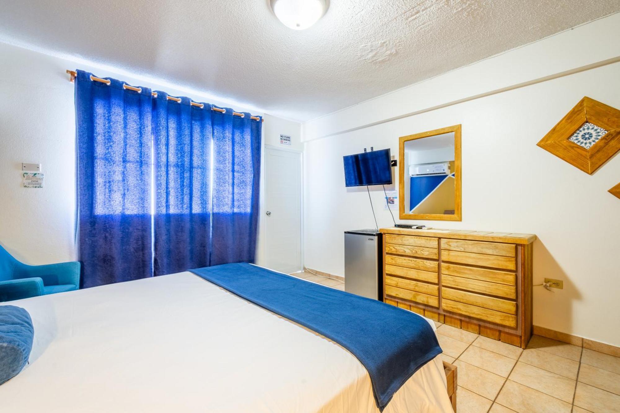 West Coast Inn'S Бокерон Экстерьер фото